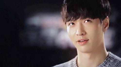 张艺兴吃瓜娱乐完整版视频,吃瓜娱乐幕后故事全记录